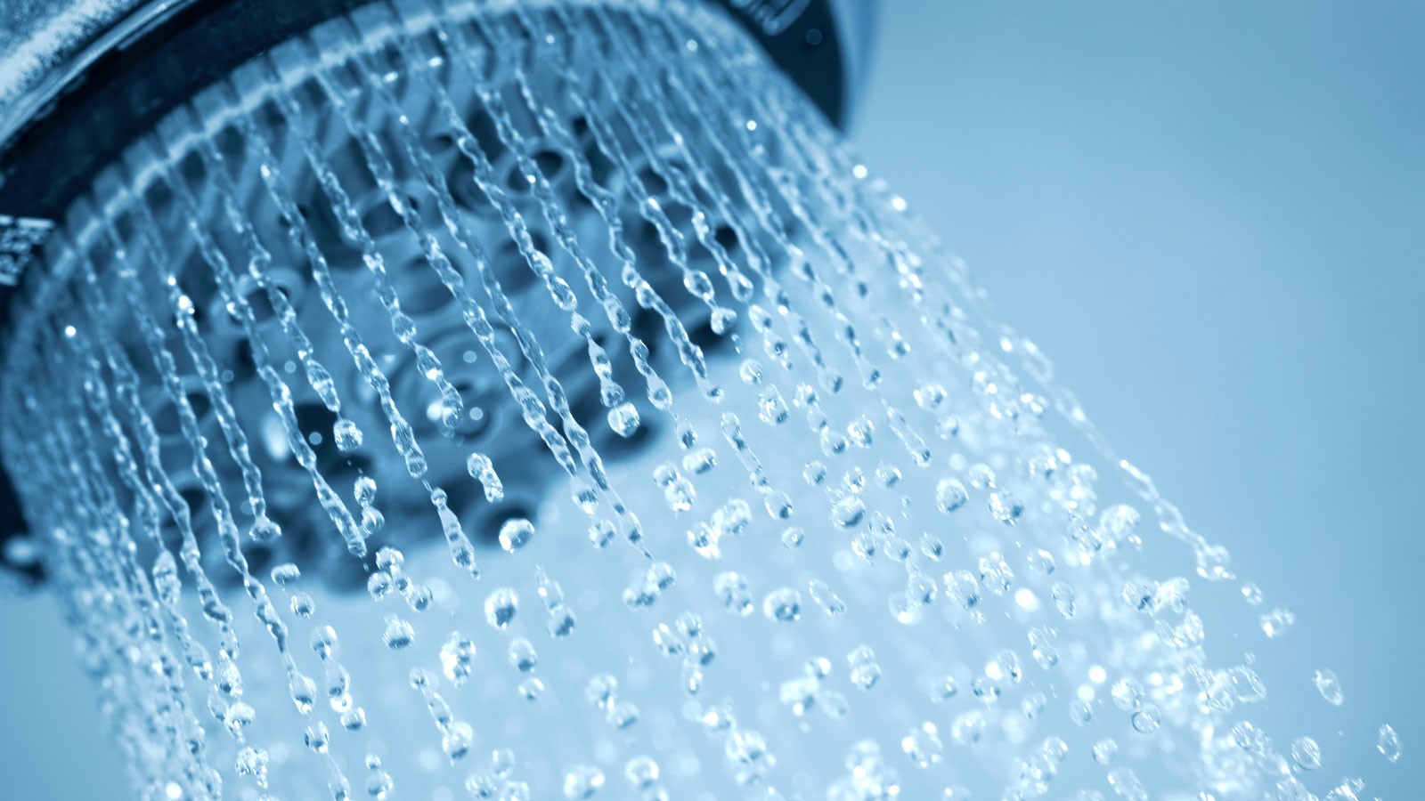 610875130-douche-1600x900