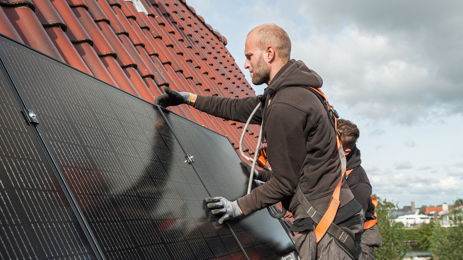PV-panelen-zonnepanelen-plaatsen-UV05481-1600