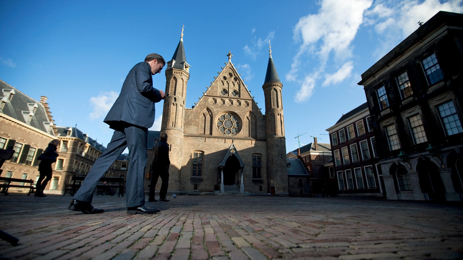 UV00534_binnenhof_1600x900