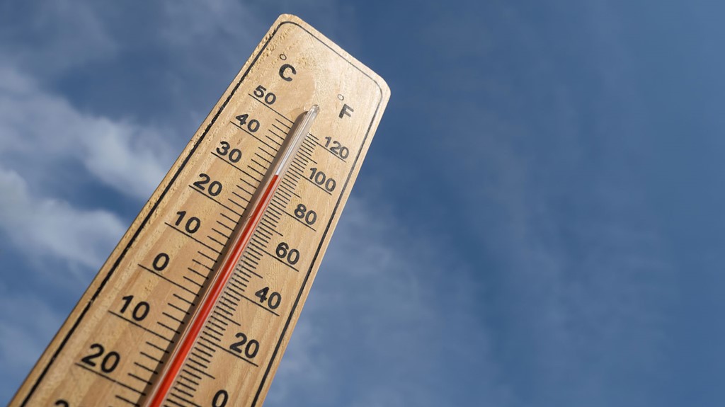 iStock-1392910210-thermometer-1600x900