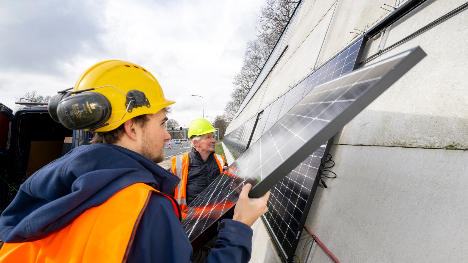 plaatsen-zonnepanelen-pv-panelen-1600